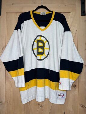 Vintage 90s Nutmeg Mills Boston Bruins CAM NEELY NHLPA Tee XL White Navy Gold US
